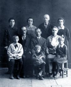 Семейная фотография Н.А.Лосева, 1932 г